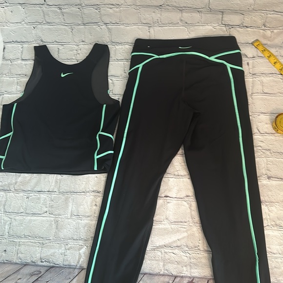 Women’s Nike Pro set size smalll Never worn - Picture 8 of 8